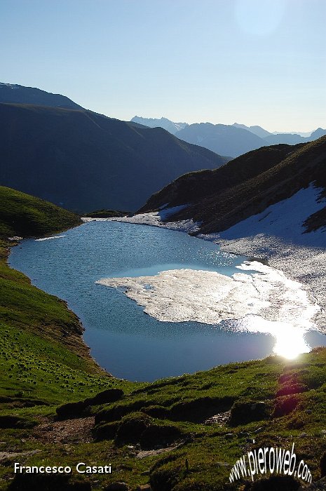 01 Riflessi sul lago di Branchino.jpg